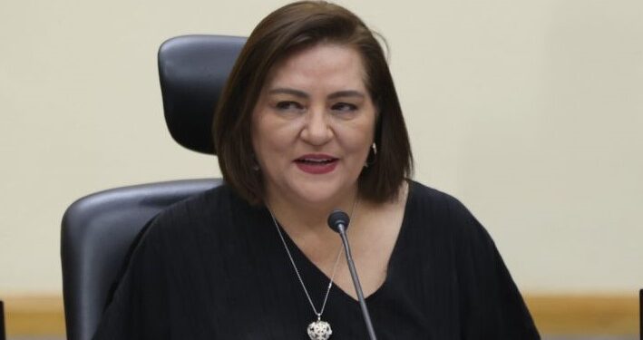 “NO PODEMOS CONVERTIR LAS CAMPAÑAS EN UN COLISEO ROMANO”: ESPECIALISTAS ADVIERTEN RIESGOS DEL NUEVO ACUERDO DEL INE