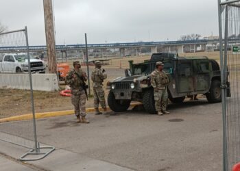 Tras más de un año de ocupación militar, reabren Shelby Park en Eagle Pass