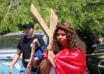 Cientos participan en PN en el Viacrucis Viviente Reportan sin incidentes durante los recorridos