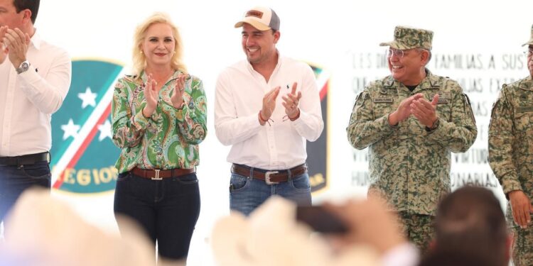 ENTREGA MANOLO NUEVOS CUARTELES PARA LA POLICÍA ESTATAL Y EL EJÉRCITO