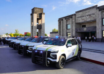 Alcalde Jacobo Rodríguez refuerza la seguridad; entrega 10 patrullas