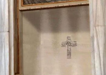 Abren al público tumba del papa Francisco