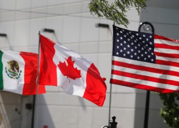 Aclara EU que los aranceles para Canadá y México se mantienen sin cambios