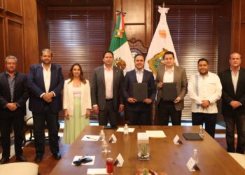 EN EQUIPO VAMOS A CONSTRUIR EL TREN QUE PASARÁ POR COAHUILA: MANOLO