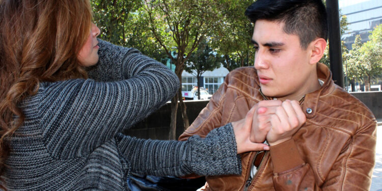 La violencia contra el hombre es una realidad que debe ser abordada y combatida: Abogada