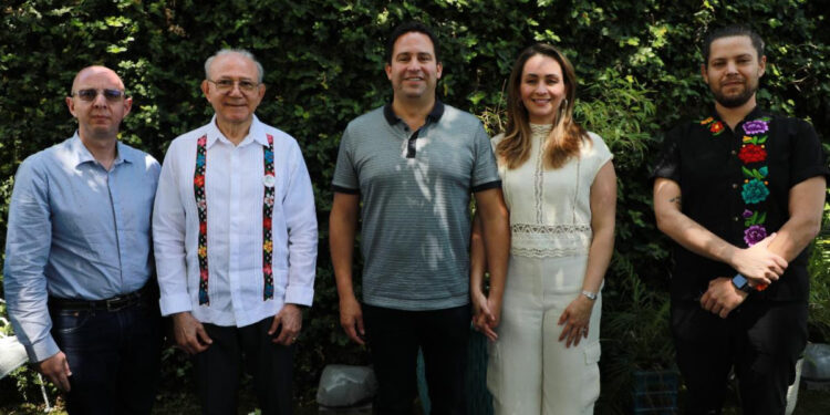 Concluye con éxito gira de trabajo de Javier Díaz por Austin, Texas