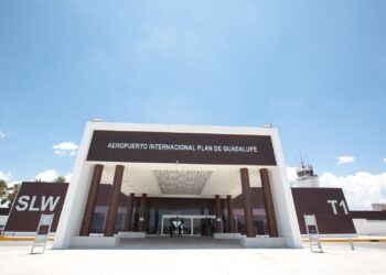 COAHUILA FORTALECE CONECTIVIDAD AÉREA CON NUEVAS RUTAS SALTILLO- MONTERREY-MONCLOVA OPERADAS POR AERUS