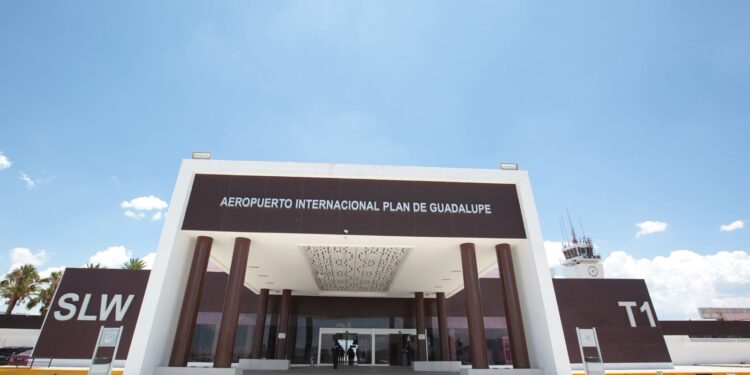 COAHUILA FORTALECE CONECTIVIDAD AÉREA CON NUEVAS RUTAS SALTILLO- MONTERREY-MONCLOVA OPERADAS POR AERUS