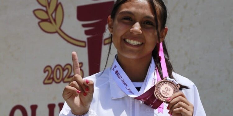 ORO Y BRONCE PARA COAHUILA EN EL SALTO DE ALTURA DE LA OLIMPIADA NACIONAL