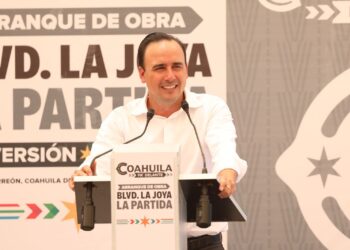CONTINÚA MANOLO ARRANCANDO GRANDES OBRAS EN COAHUILA