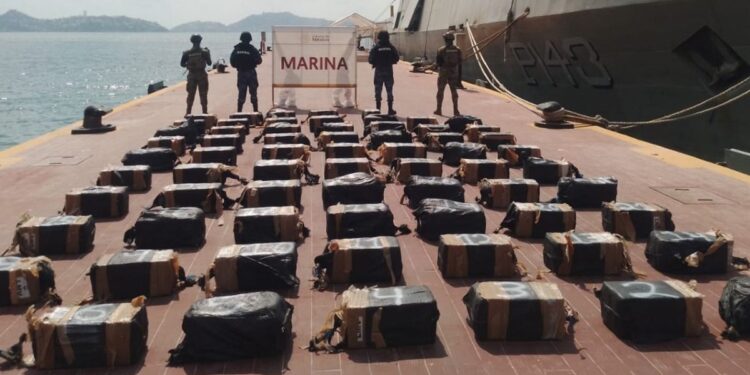 Más de una tonelada de cocaína decomisan en costas de Guerrero