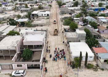 En Acuña arranca programa de pavimentación en Lomas del Pedregal