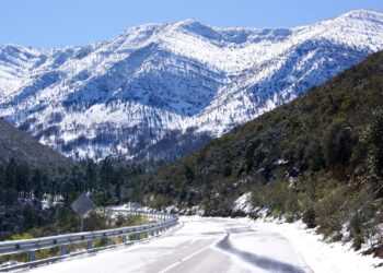 ARTEAGA, EL PUEBLO MÁGICO PARA CONECTAR CON LA NATURALEZA EN ESTE VERANO