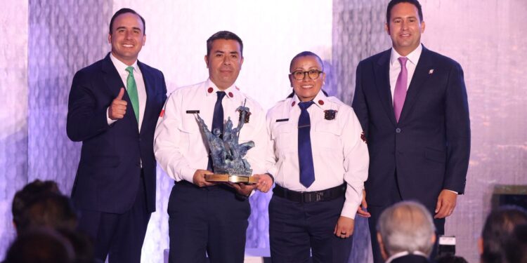 ENTREGAN PRESEA SALTILLO 2025