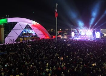 ¡Viva Acuña la Rebelde!: Emilio de Hoyos