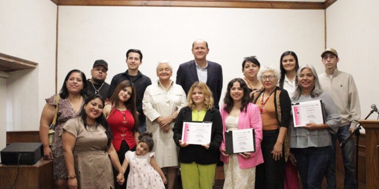 COAHUILA PREMIA LA CREATIVIDAD Y EL TALENTO CON “FOTOGRAMAS DEL DESIERTO” Y “UN VIAJE A LA LUNA”