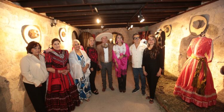GOBIERNO DE COAHUILA PRESENTA LA EXPOSICIÓN DE CHARRERÍA “LA REVOLUCIÓN A LOS LIENZOS, IDENTIDAD, CULTURA Y NACIÓN”