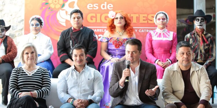 INVITAN A LA JUVENTUD COAHUILENSE A LA PASARELA DE CATRINAS Y CATRINES “RECORDAR ES DE GIGANTES 2025”