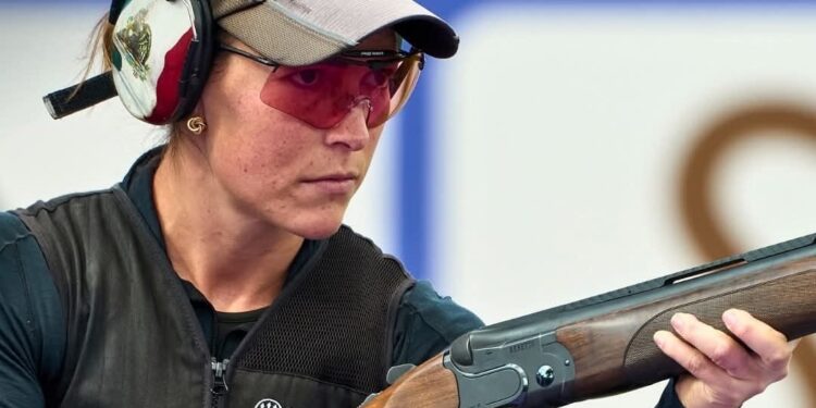 COAHUILENSE GABRIELA RODRÍGUEZ GANA PLATA EN TIRO CON ESCOPETA EN GRECIA