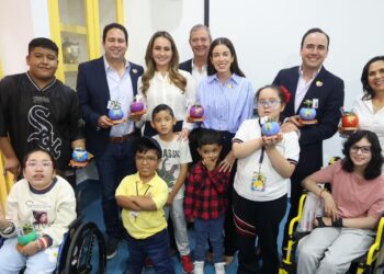 INSTALA MANOLO JIMÉNEZ EL CONSEJO LOCAL BENEFACTOR DEL CRIT COAHUILA