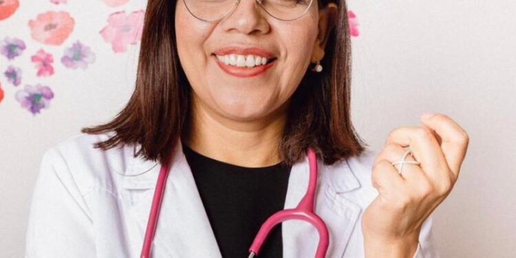 FUNDAMENTAL LA ATENCIÓN MULTIDISCIPLINARIA EN CLIMATERIO PARA DAR CERTEZA A MUJERES