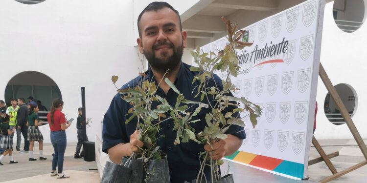 Acuña es reforestada con 6 mil arboles