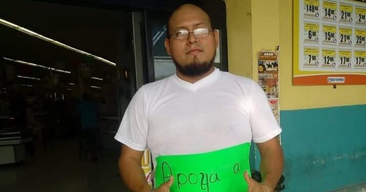 Se une grupo de personas para pedir ayuda para los veracruzanos en desgracia