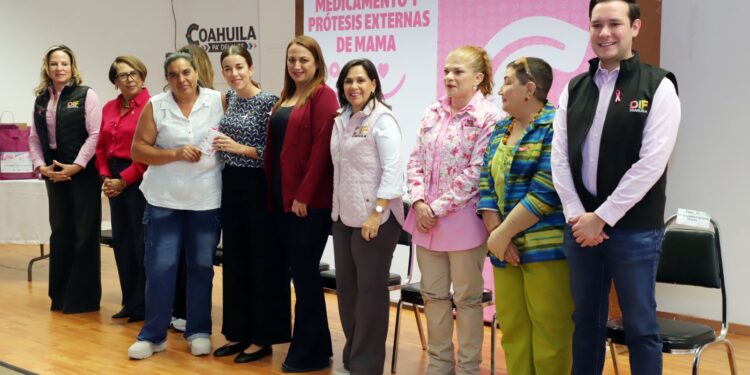 ACOMPAÑA DIF COAHUILA A MUJERES COAHUILENSES