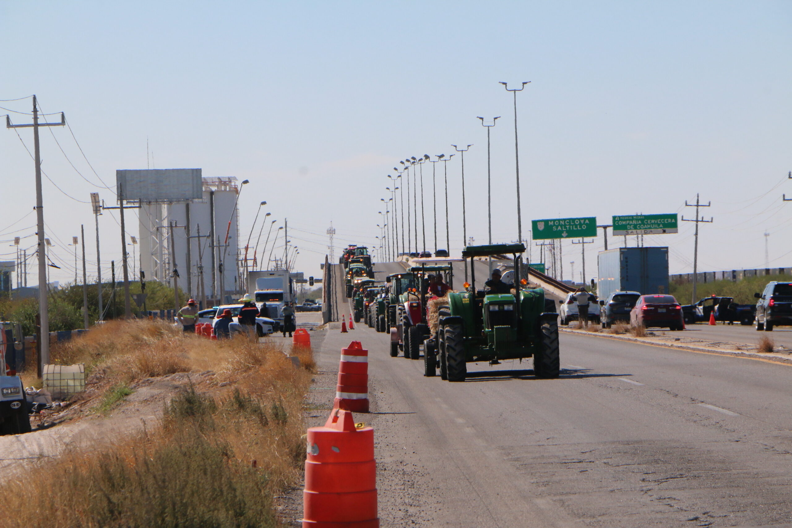 Productores y transportistas del norte de Coahuila se suman a manifestación pacífica