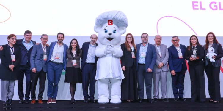 GRUPO BIMBO RECONOCE A SUS SOCIOS DE NEGOCIO GLOBALES EN EL MARCO DE LA JUNTA ANUAL DE PROVEEDORES Y SUSTENTABILIDAD 2025