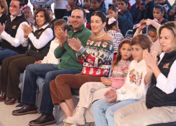 VIVEN EMOTIVA POSADA CON LOS NIÑOS Y NIÑAS DE LAS CASAS HOGAR, ROSA Y AZUL