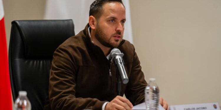 El alcalde Jacobo Rodríguez rinde su Primer Informe de Gobierno en sesión solemne de cabildo