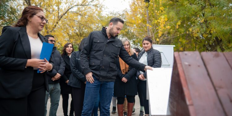 Jacobo Rodríguez recibe donación por parte de la empresa INAMESA: una nueva estación de reciclaje y 15 casitas para mascotas