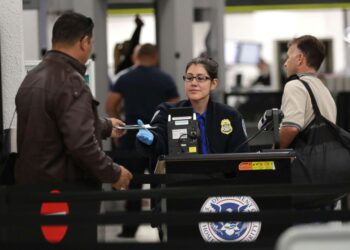 CBP verificará datos de salida a partir del 26 de diciembre