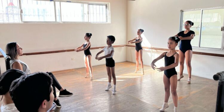 LA DANZA INICIA DESDE LA INFANCIA: LA EDEC ABRE INSCRIPCIONES A LA CLASE DE PRE BALLET
