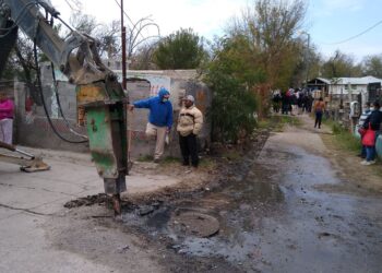 SIMAS rehabilita drenajes colapsados en el centro de Piedras Negras