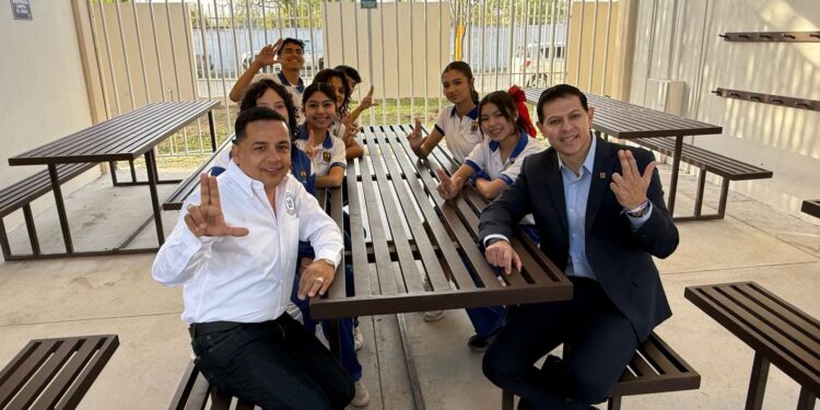 Refuerzan atención a la salud mental en preparatoria de la UAdeC