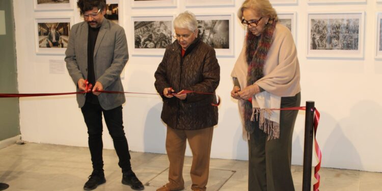 SE INAUGURA LA EXPOSICIÓN «TIEMPO DE PENSAR EN COMUNIDAD» EN TORREÓN.