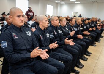 Conmemoran el Día del Policía y gradúan a cadetes en Piedras Negras
