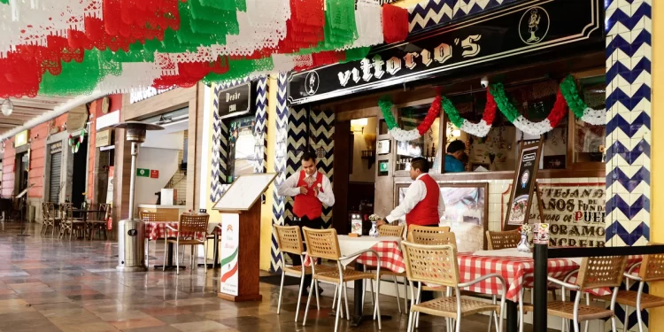 Restaurantes enfrentan baja afluencia de clientes en enero