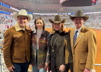 REFUERZA MANOLO LAZOS ECONÓMICOS Y TURÍSTICOS CON FORT WORTH, TEXAS