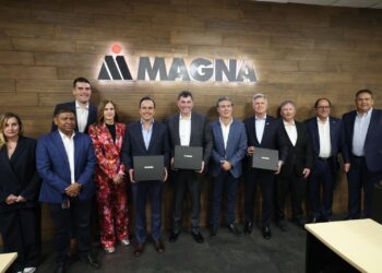 MANOLO FORTALECE LAZOS CON EL EMBAJADOR Y EL MINISTRO DE COMERCIO DE CANADÁ