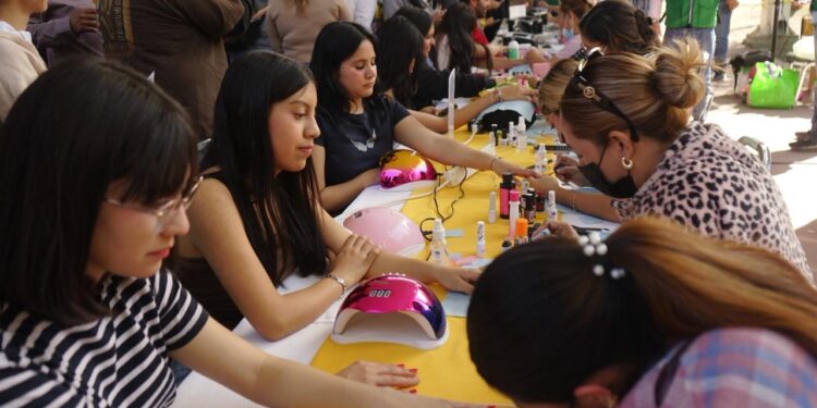 SUMAN ESFUERZOS PARA EL DESARROLLO DE LA JUVENTUD EN RAMOS ARIZPE Y COAHUILA