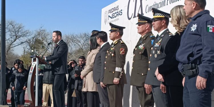 Conmemoran en Piedras Negras el 108 aniversario de la Constitución de 1917.
