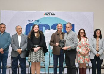 En Acuña reconocen a los Odontólogos