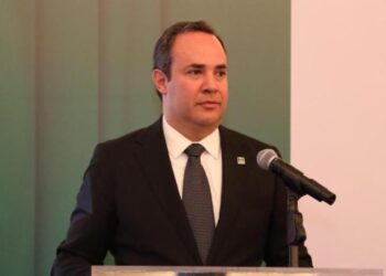 Jorge Lozano Garza asume la presidencia de Canilec