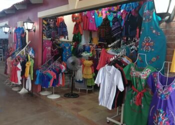 Locatarios del Mercado Zaragoza listos para recibir el Spring Break