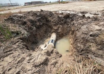 Reparan fugas históricas en tubería principal y garantizan agua a 50 colonias