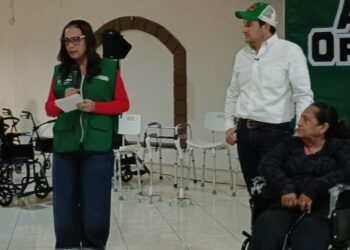Guillermo Ruiz Guerra entrega apoyos ortopédicos y reafirma compromiso con la ciudadanía