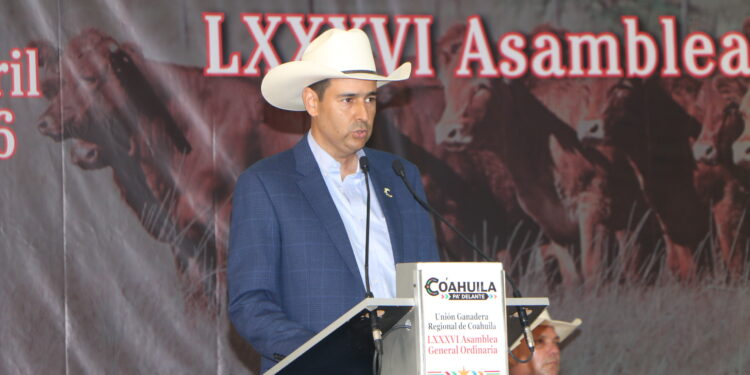 Gusano barrenador golpea al hato bovino